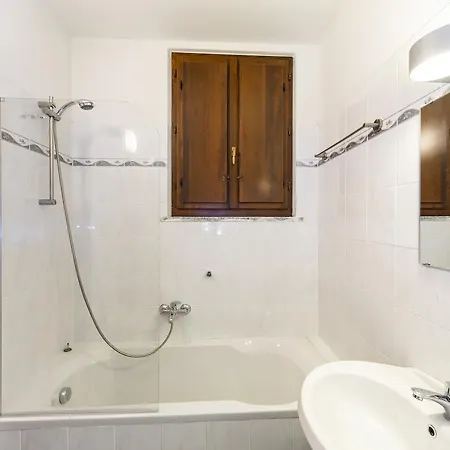 Camelia Apartment