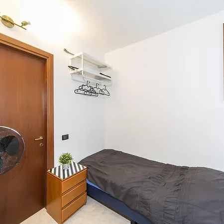 Camelia Apartment *