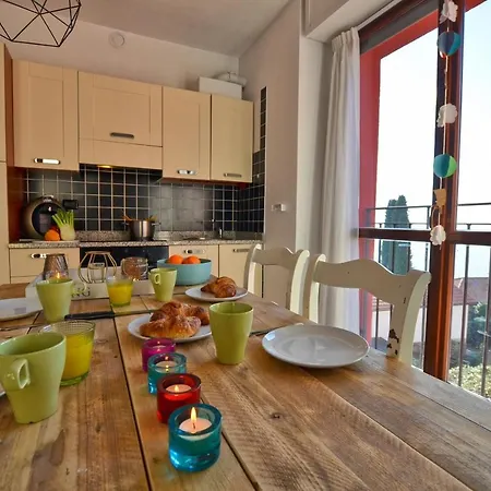 Camelia Apartment